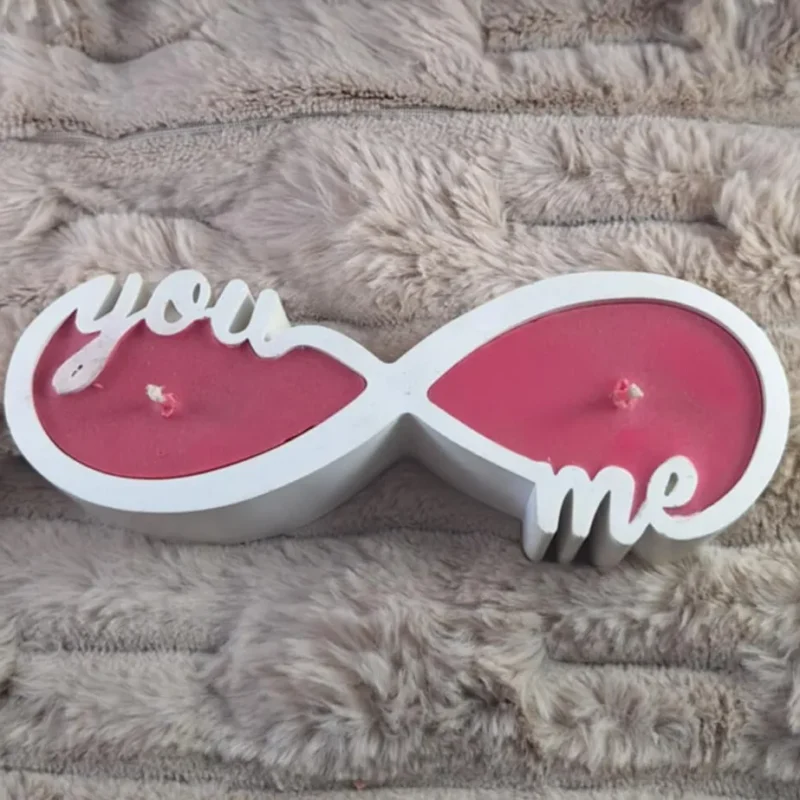 10067 Δοχείο Σε Σχήμα you & me Με Κερί Δοχείο Σε Σχήμα you & me Με Κερί