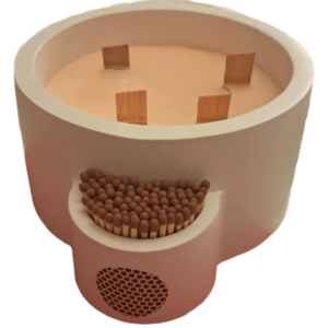 47129c92-d10d-4bd8-ab31-17214a2e921d-1-1.png Στρογγυλό Δοχείο Λευκό Με Κερί & Θήκη Για Σπίρτα