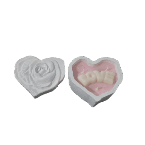 Κερι Σε Δοχείο Με Σχήμα Καρδιάς Και Γράμματα "LOVE"