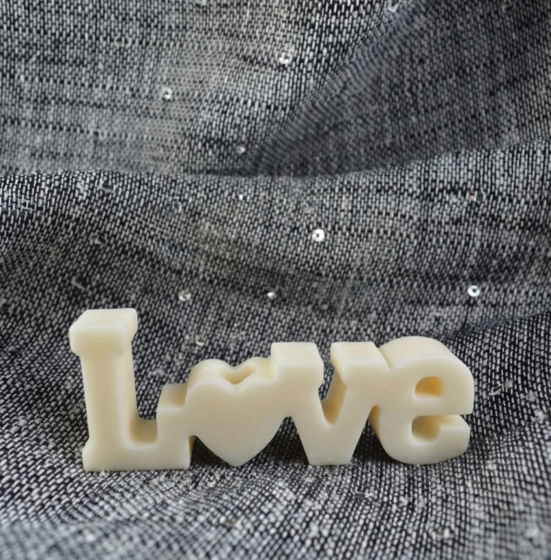 Διακοσμητικό Κερί "Love"