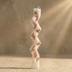 zikzakxryso Λευκή Λαμπάδα Ζικ Ζακ Με Καρδιές & Φύλλα Χρυσού