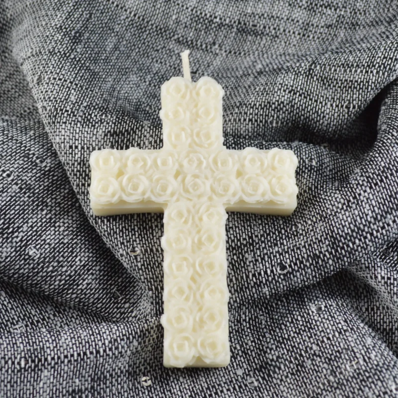 Κερί-Σε-Σχήμα-Τριανταφυλλένιος-Σταυρός-10072.webp Κερί Σε Σχήμα Τριανταφυλλένιος Σταυρός