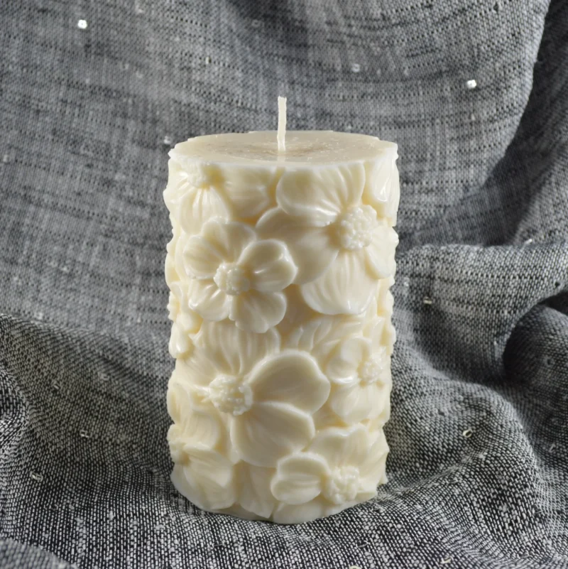 Κερί-Στήλη-3D-με-Μαργαρίτες-10128-scaled-1.webp Κερί Στήλη 3D με Μαργαρίτες