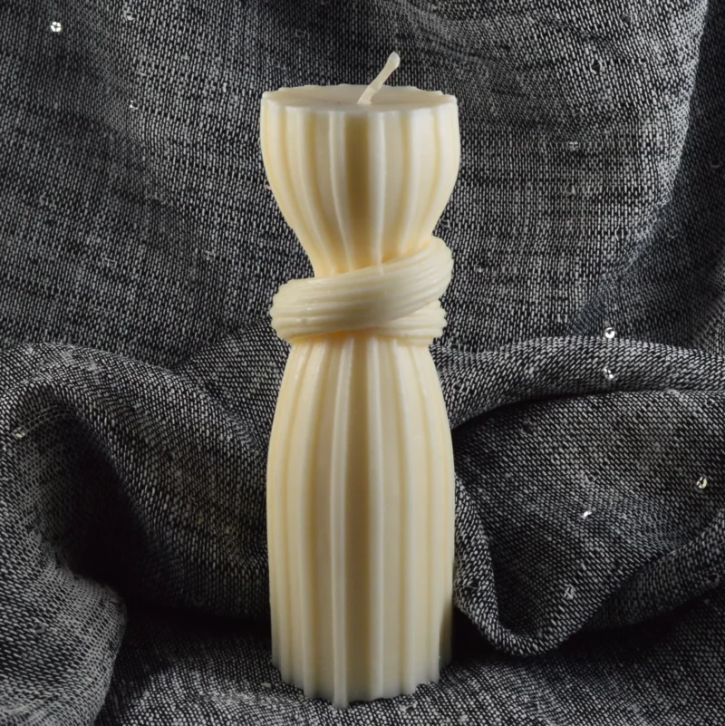 Κολόνα Με Στροβιλιστό Κόμπο