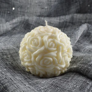 Τριανταφυλένια Μπάλα