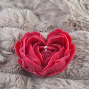 Τριανταφυλλένια Καρδιά